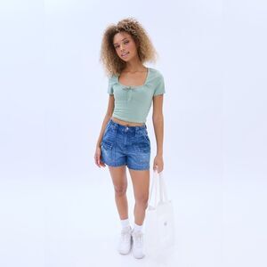 New With Tags Size Large Bluenotes High Rise Blue Denim Cargo Cotton Mom Shorts‎